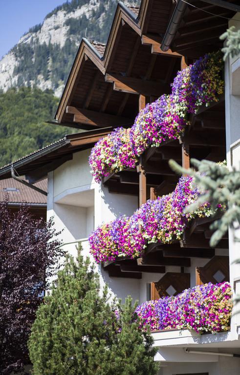Hotel Sonnenuhr Kramsach Exterior photo