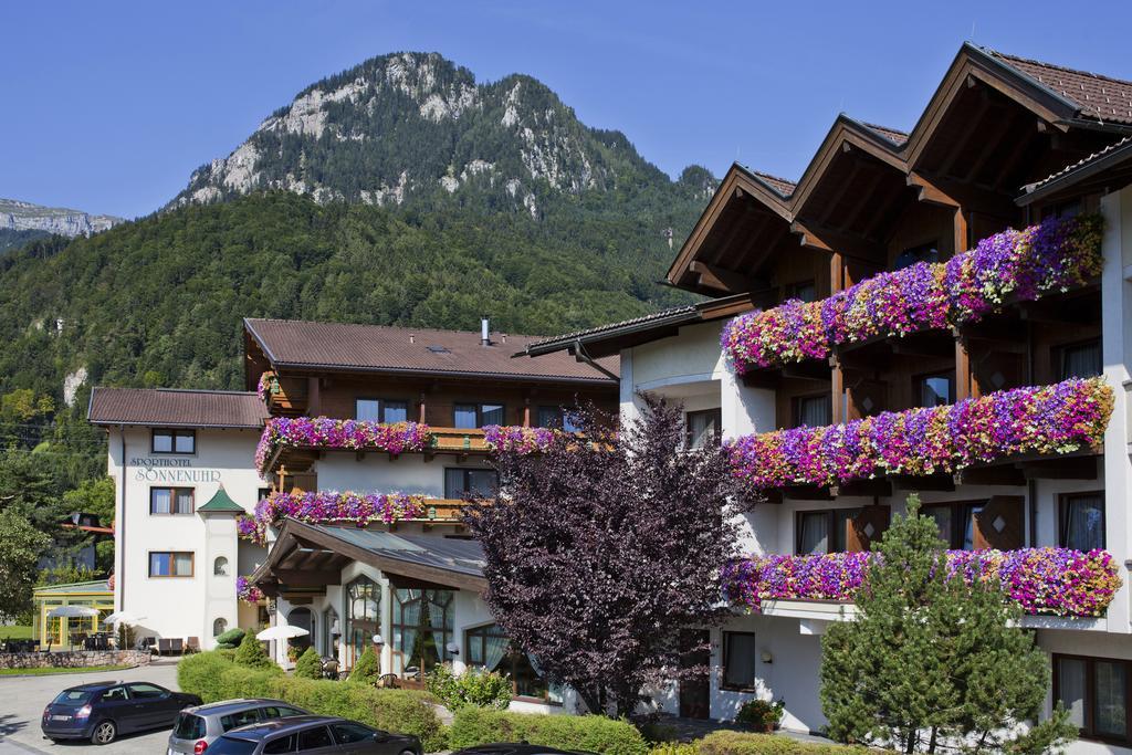 Hotel Sonnenuhr Kramsach Exterior photo