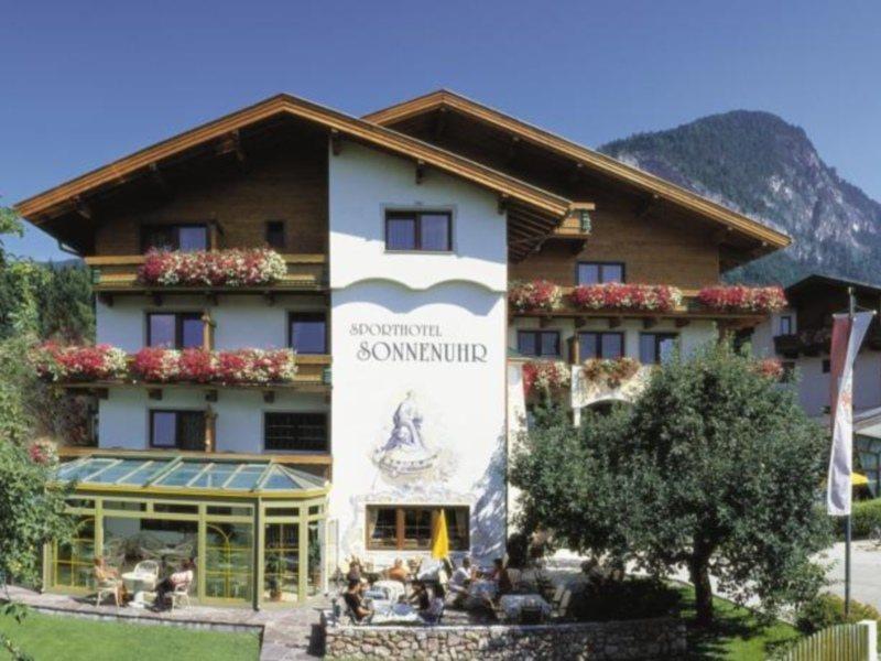 Hotel Sonnenuhr Kramsach Exterior photo